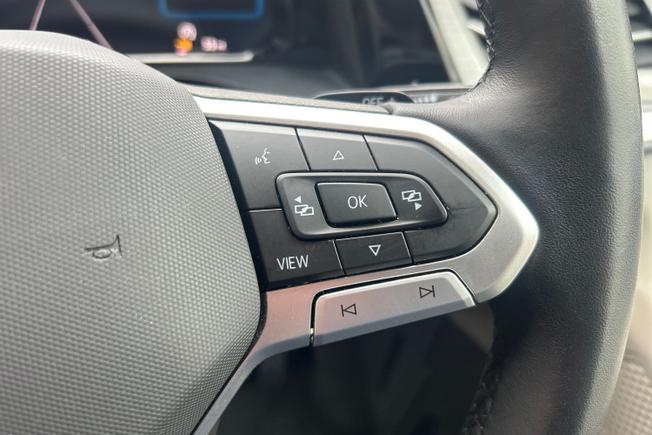 VOLKSWAGEN Multivan Photo 17
