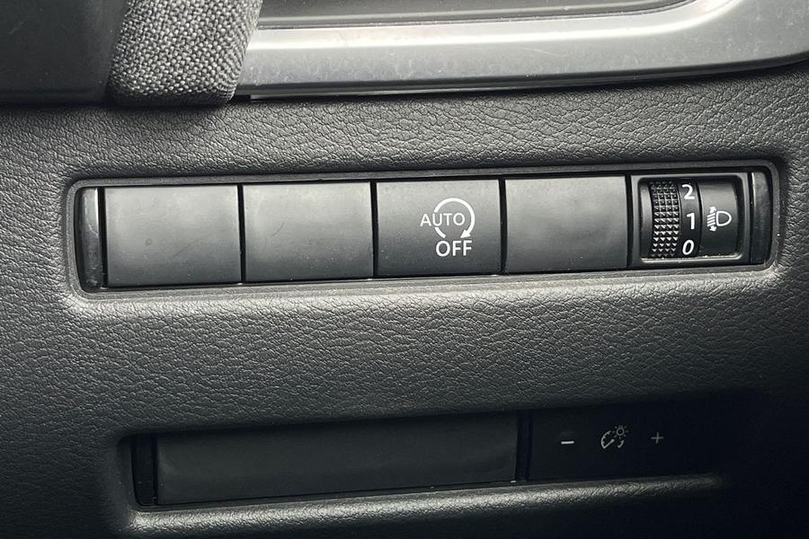 Nissan Qashqai Photo autoimg-4cc591c0aac61ee4354957a1366320b5c17d008e.jpg