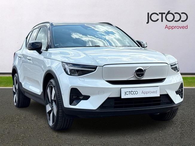 VOLVO Xc40 Photo 1