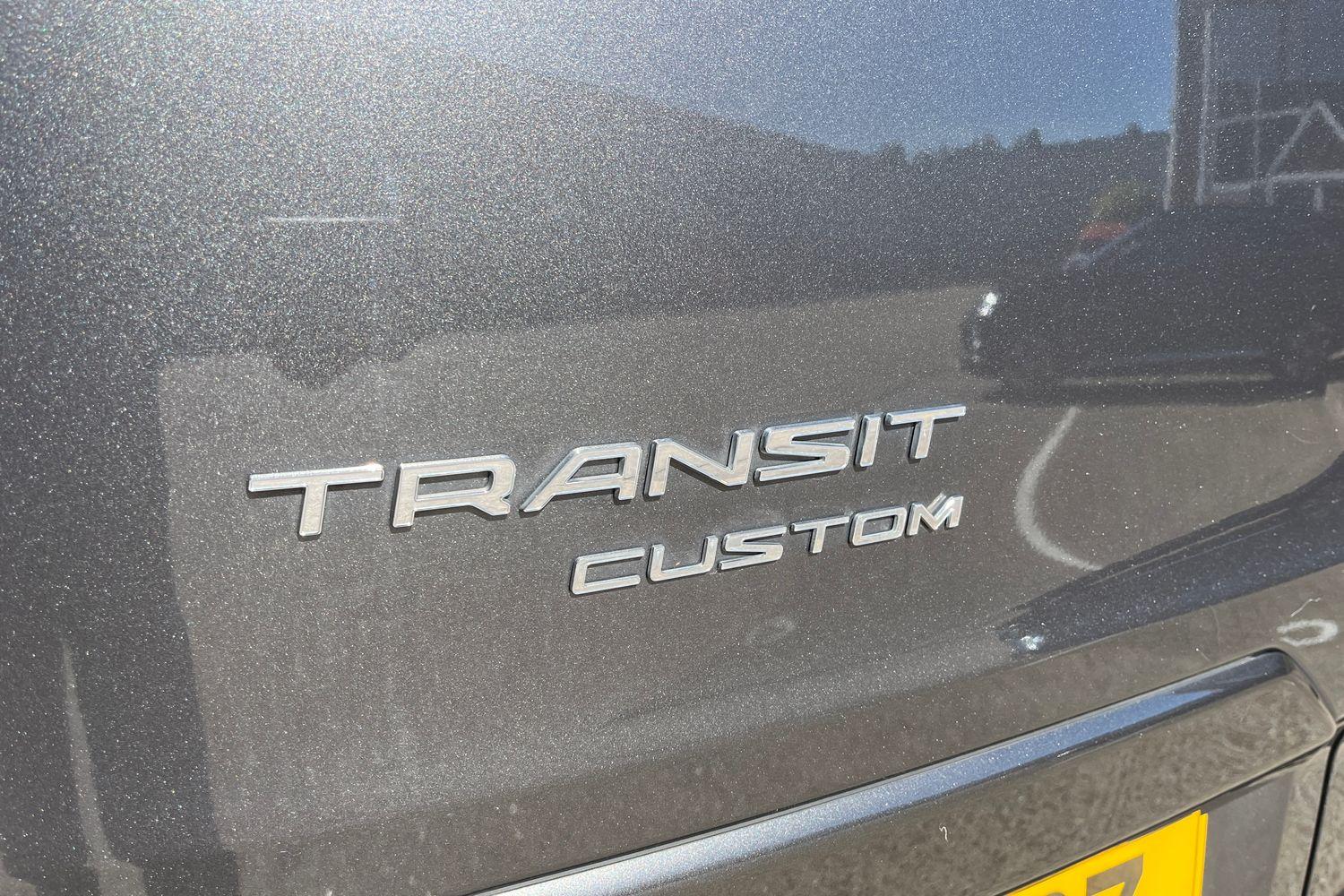 Ford TRANSIT CUSTOM Photo 19