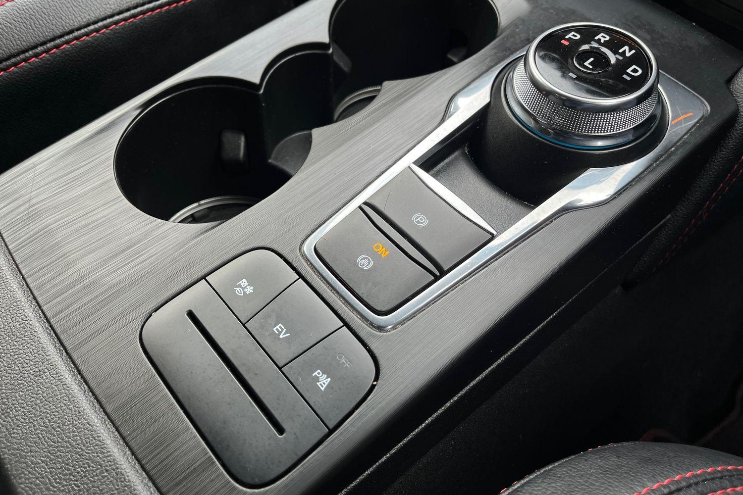 Ford KUGA Photo 33