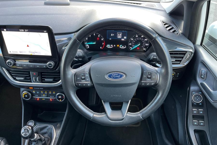 Ford Fiesta Photo autoimg-4ccd5655d25e0e1f775d2139d6e770ec3c92765a.jpg