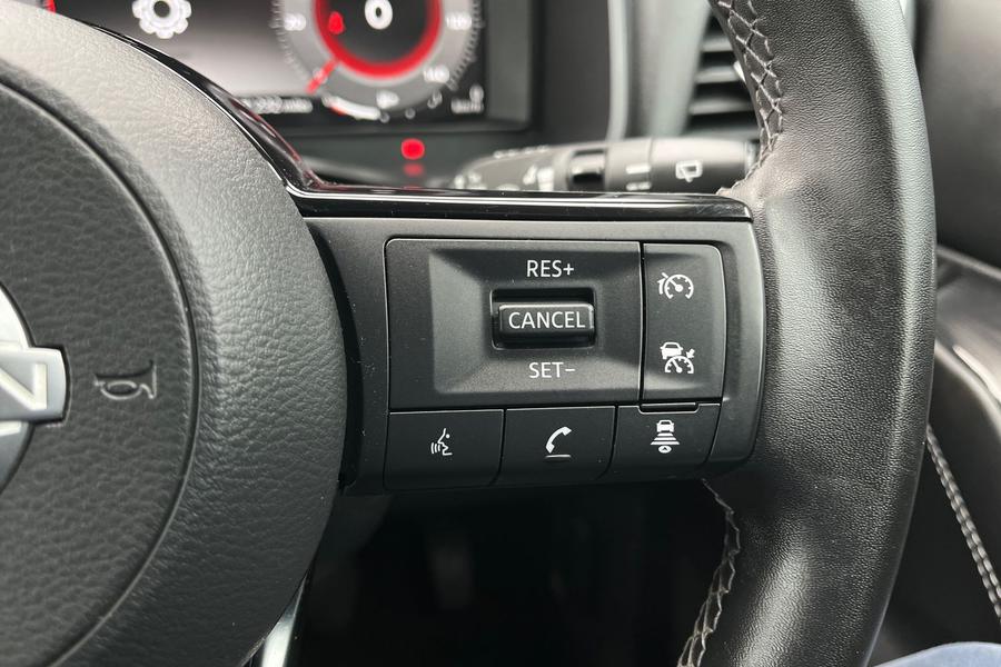Nissan QASHQAI Photo autoimg-4cd09c260276ae18437be7211b322c935df2975e.jpg
