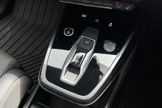 AUDI Q4 E-Tron Photo 28