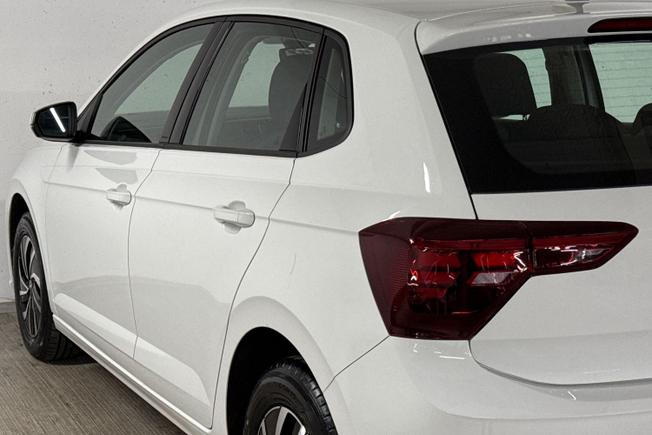 VOLKSWAGEN Polo Photo 24