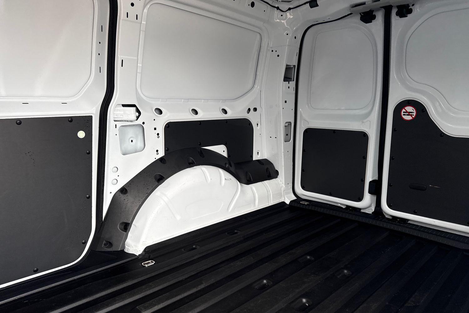 Ford TRANSIT CONNECT Photo 3