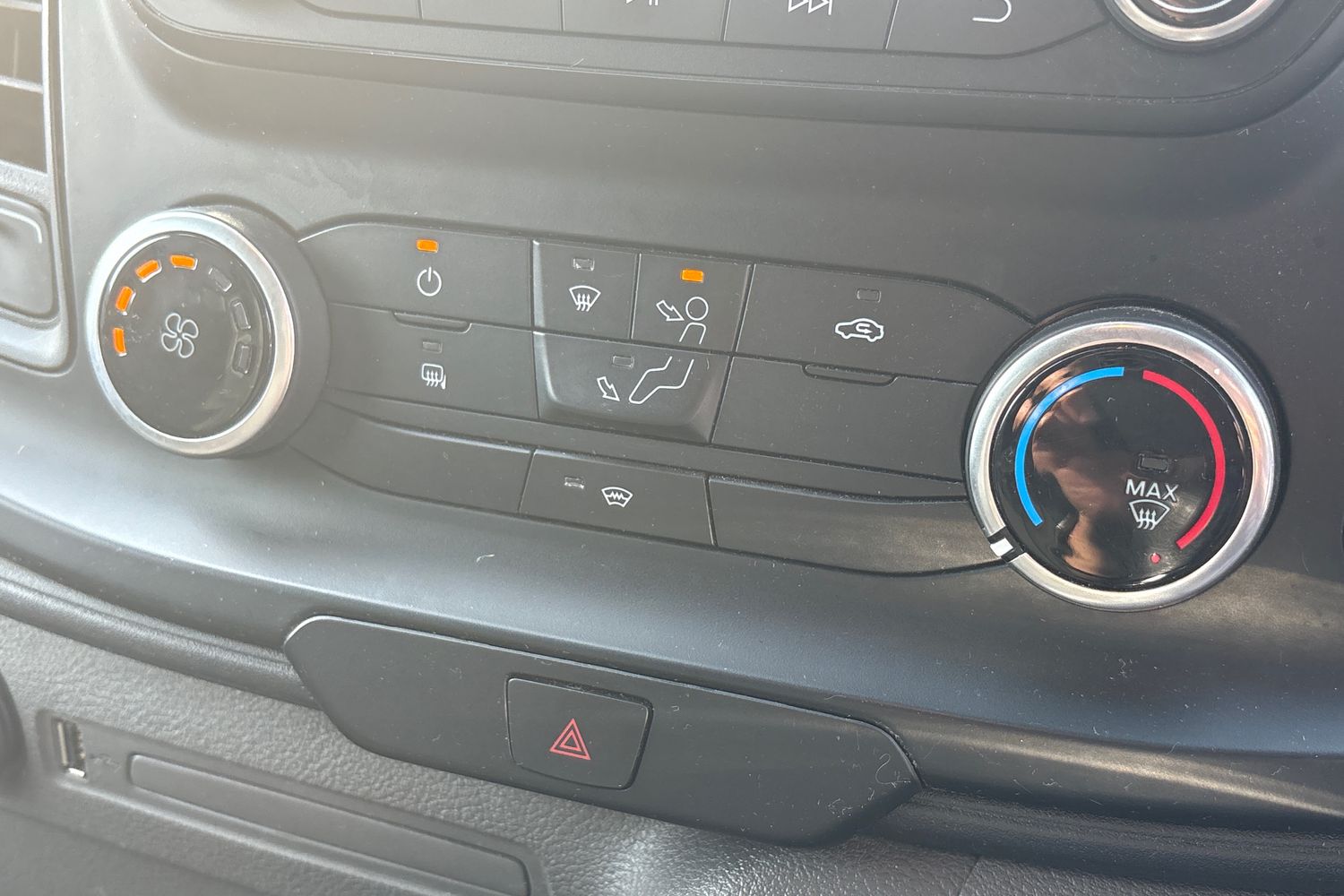 Ford TRANSIT Photo 34