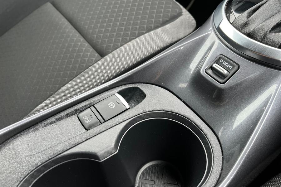 Nissan Juke Photo autoimg-4cd7ea267d3bd4b30b49a236c4a079b52dd14321.jpg