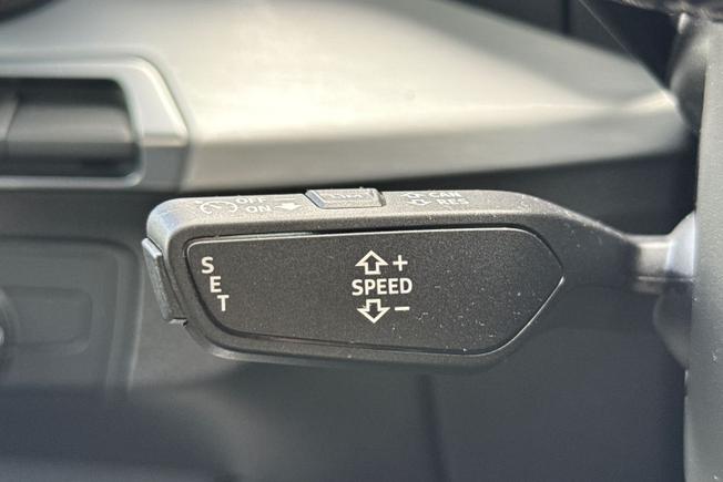 AUDI Q2 Photo 35