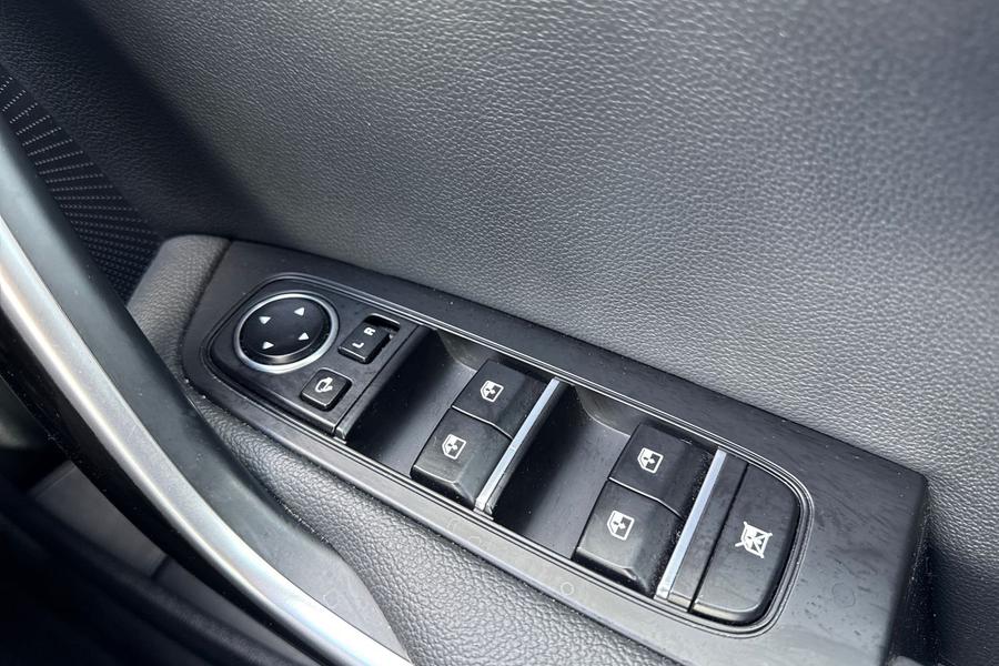 Kia XCEED Photo autoimg-4cdc6e6c5bb999aeb95cdca10fc0798d7b190d45.jpg