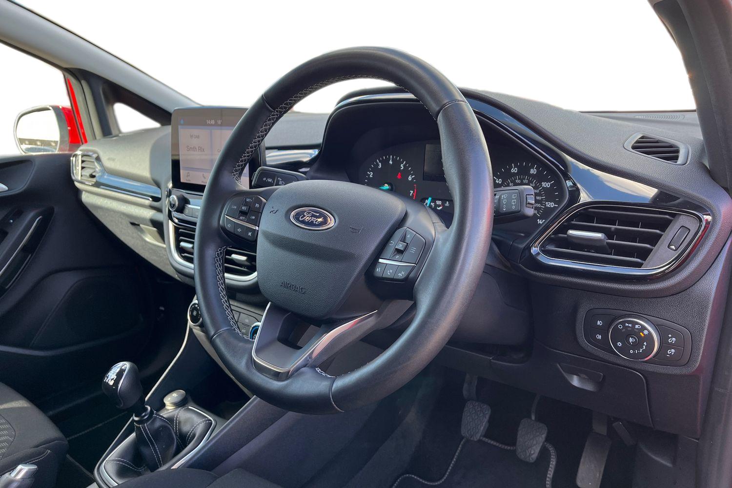 Ford Fiesta Photo 8