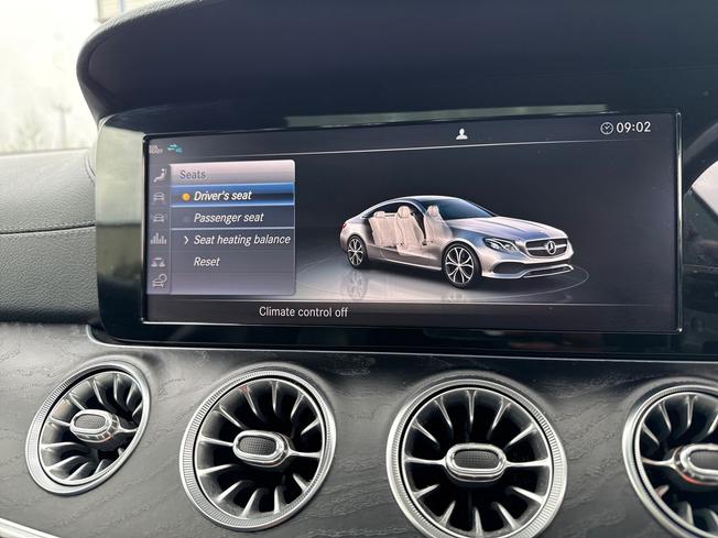 MERCEDES-BENZ E Class Photo 41