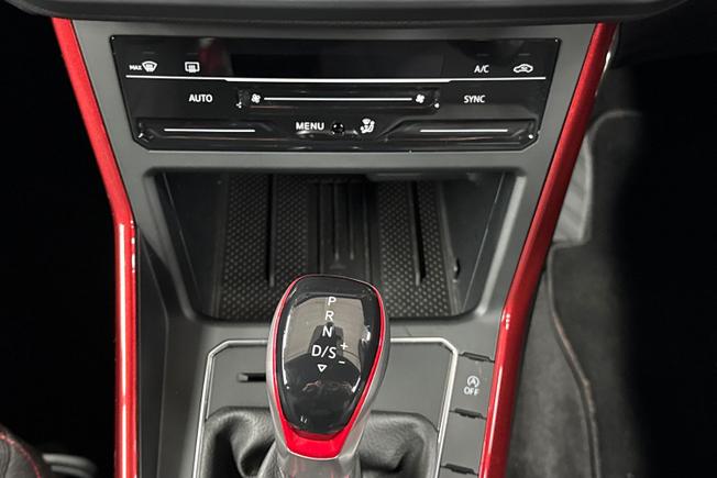 VOLKSWAGEN Polo Photo 22