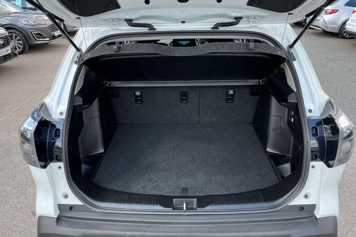 Suzuki S-CROSS Photo 20