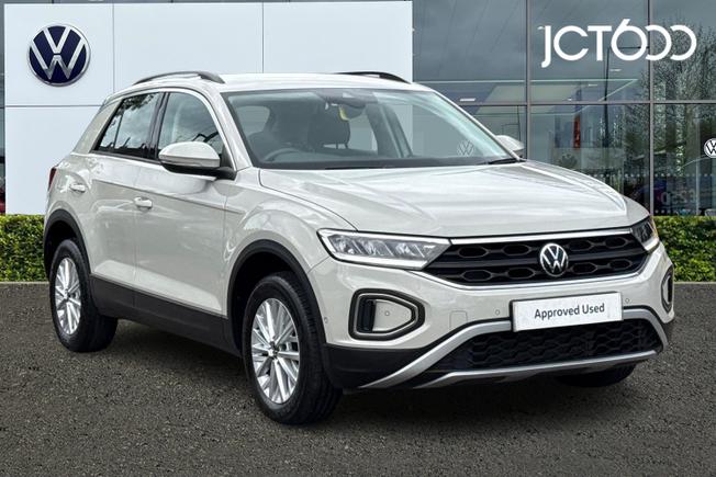 VOLKSWAGEN T-Roc Photo 1