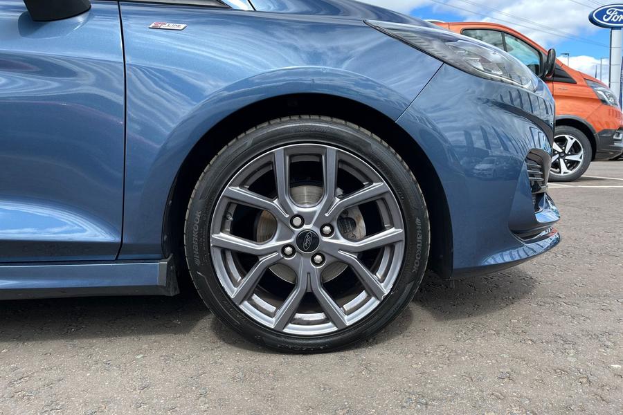 Ford Fiesta Photo autoimg-4ce701e3cced191b41d2efab15720e1e28007246.jpg
