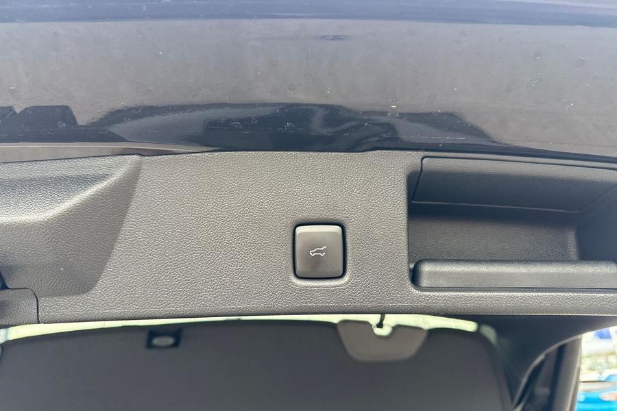 Ford KUGA Photo autoimg-4ce7a86fa0420250b4cf396e77b82489ae2af251.jpg