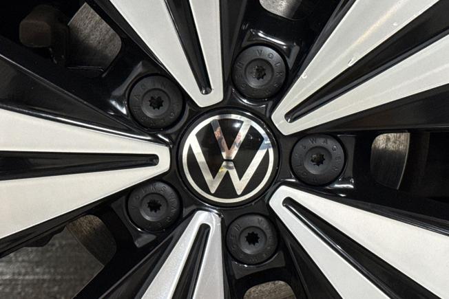 Volkswagen T-Cross Photo 32