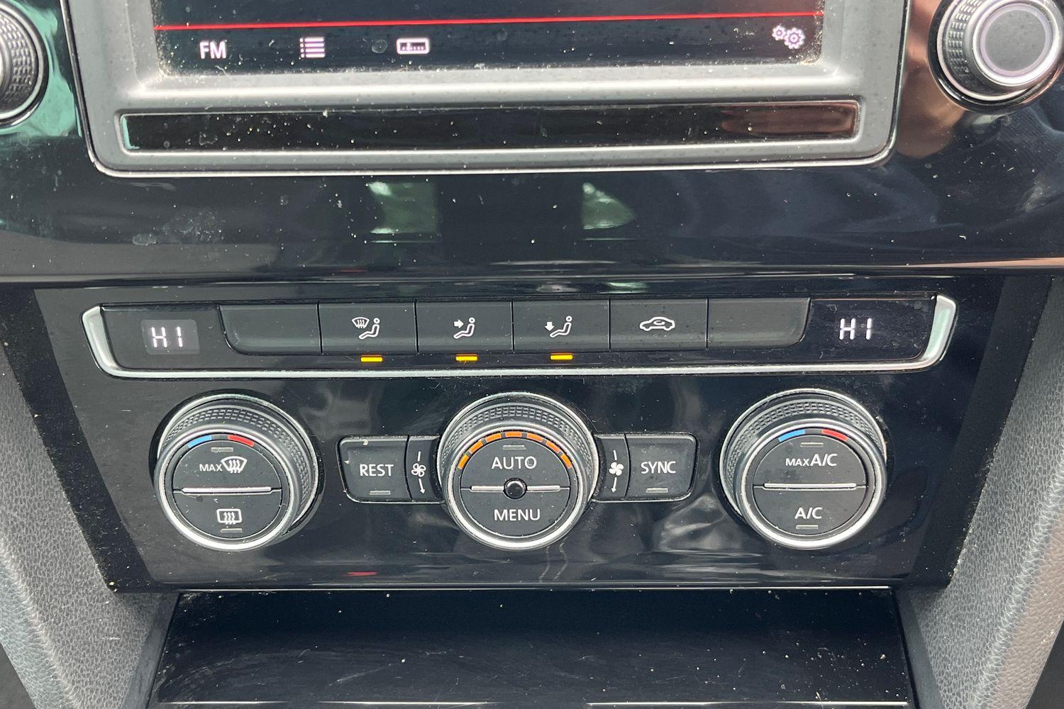 Volkswagen PASSAT Photo 34