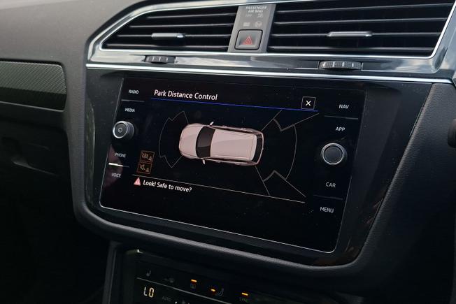 VOLKSWAGEN Tiguan Photo 24