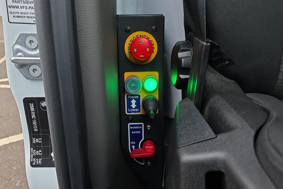 Used Ford TRANSIT 16