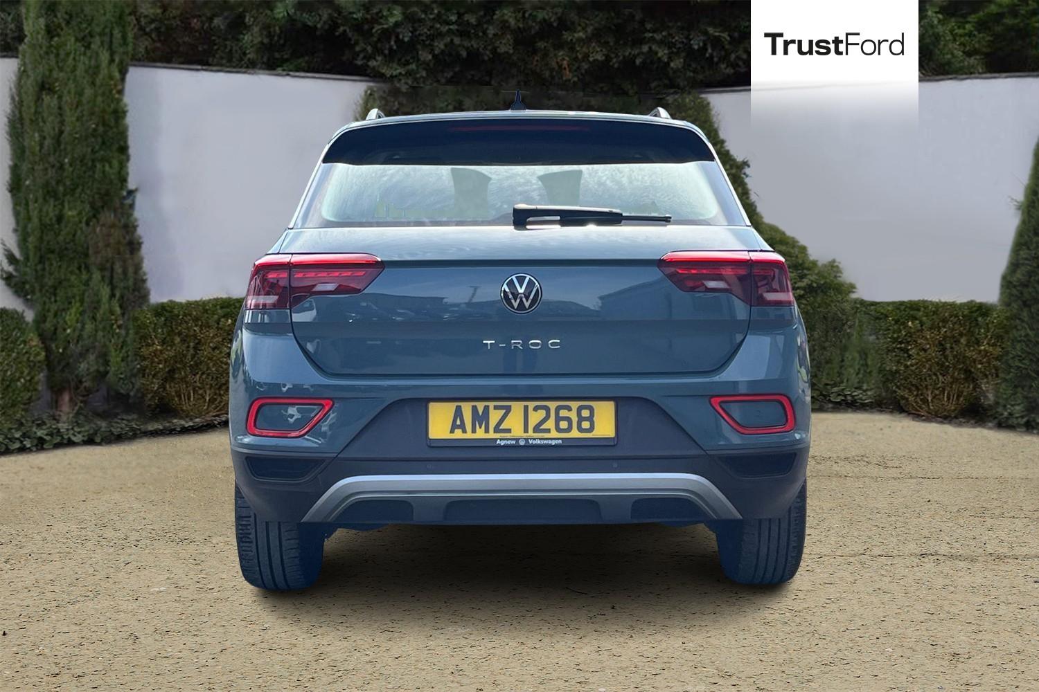 Volkswagen T-ROC Photo 6