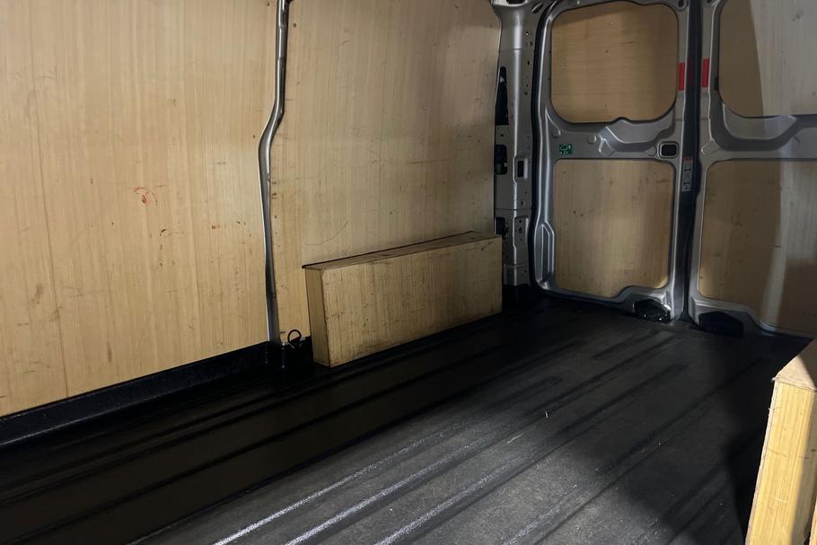 Used Ford TRANSIT CUSTOM LG24VMO 4