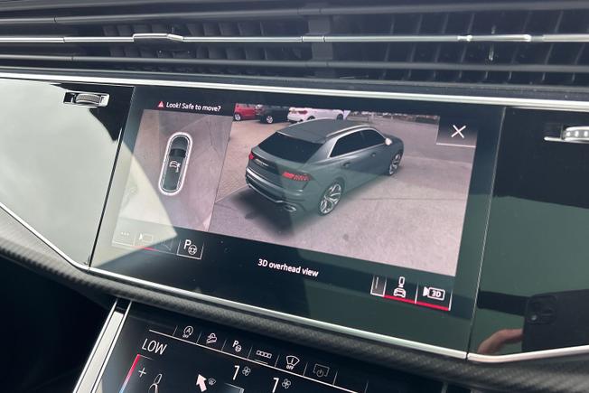 AUDI Rsq8 Photo 59