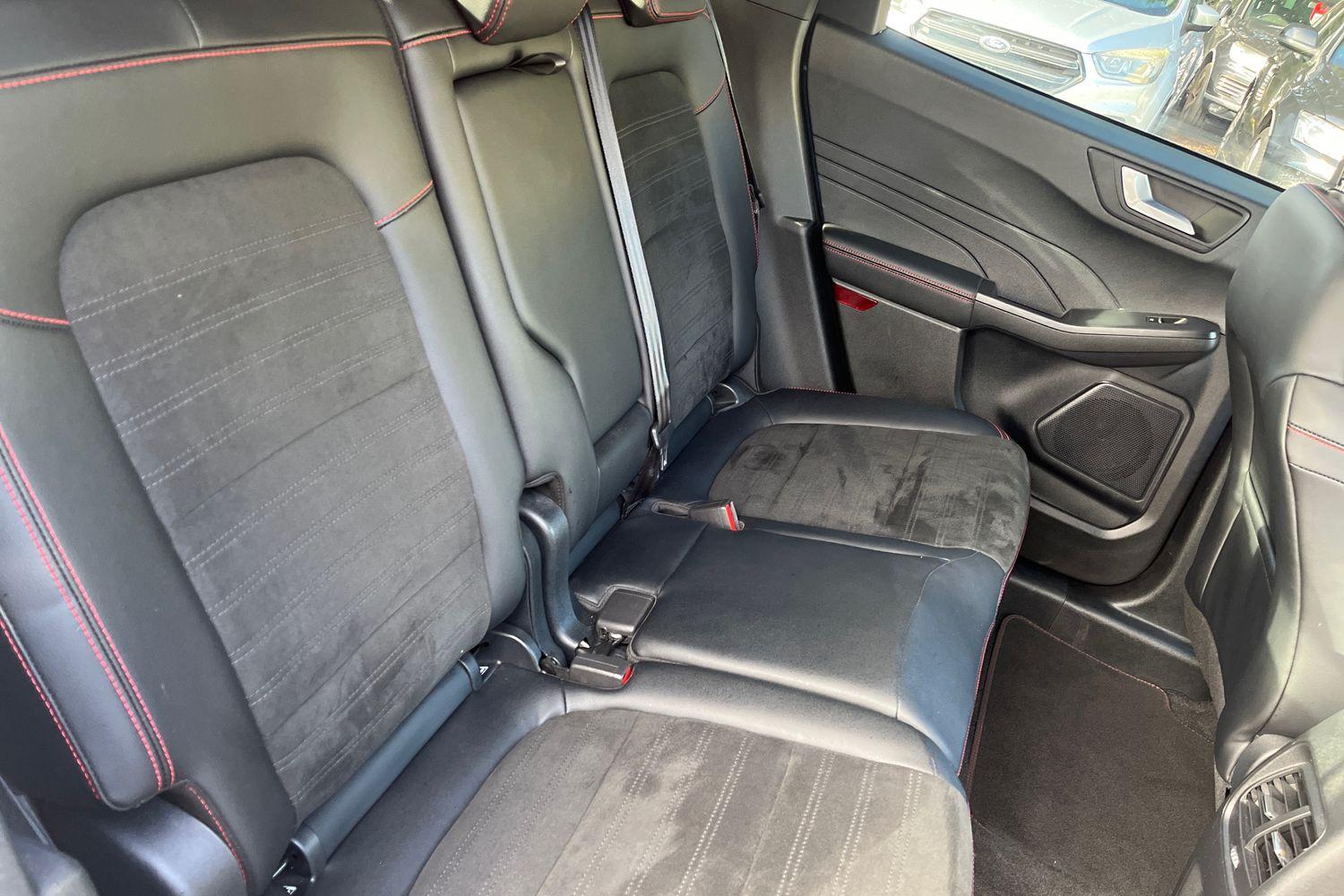 Ford KUGA Photo 19