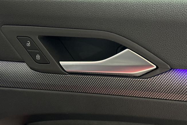 VOLKSWAGEN Golf Photo 25