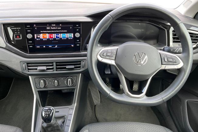 VOLKSWAGEN Polo Photo 11