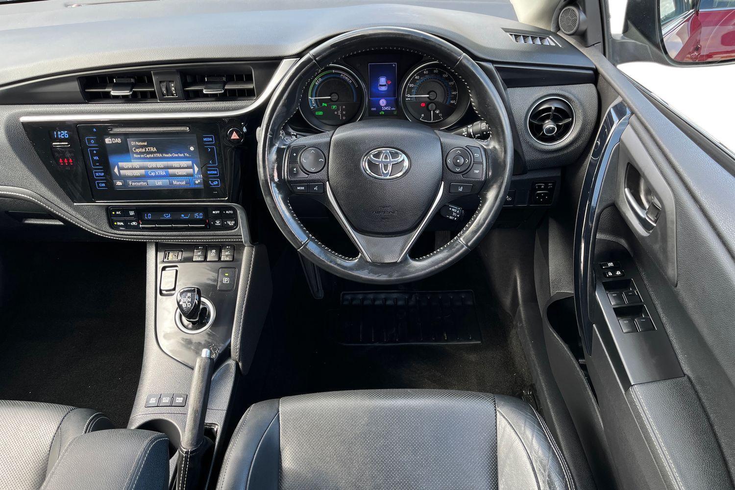 Toyota Auris Photo 10