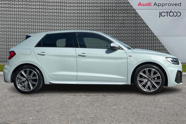 Audi A1 Photo 4