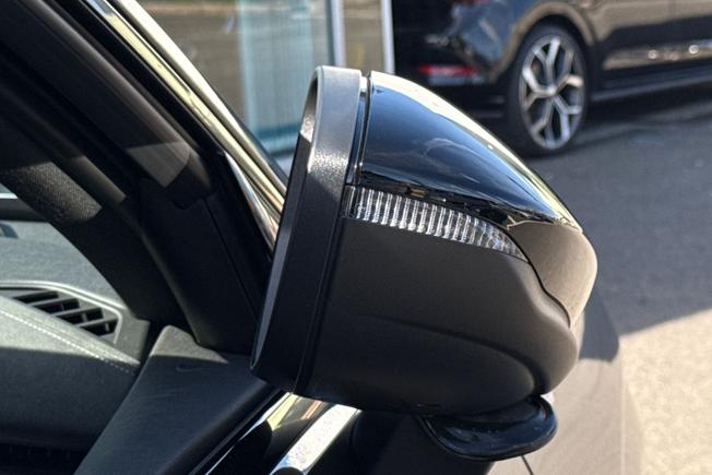 AUDI Q3 Photo 47