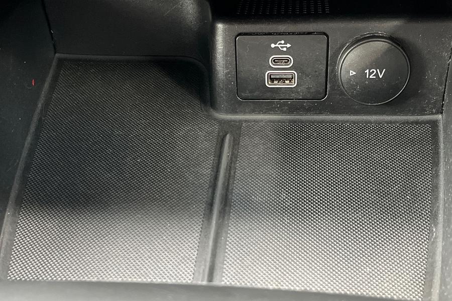 Ford Kuga Photo autoimg-4d047738cbb71658bde9baebc941f51c859d2f76.jpg