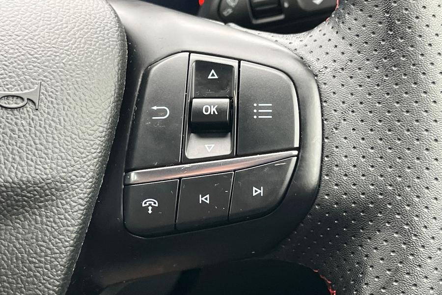 Ford KUGA Photo autoimg-4d05dfb4d354fdb2a643f2609cccd0be484d805e.jpg