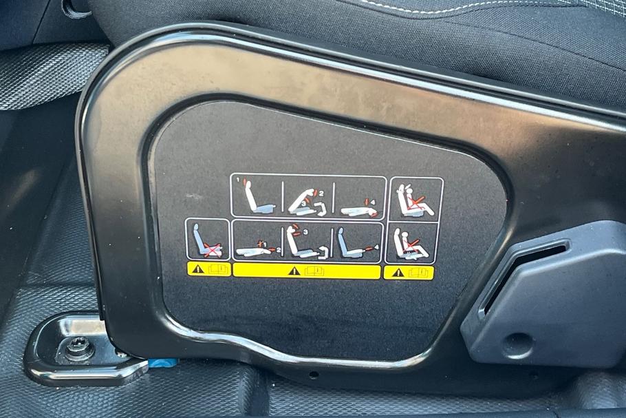Used Ford E-TRANSIT COURIER YM25KAU 32