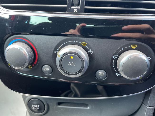 Renault Clio Photo 23
