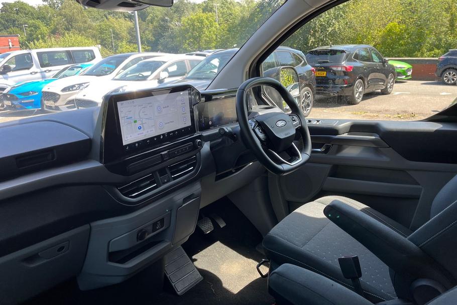 Used Ford E-Tourneo Custom EF25YPO 18