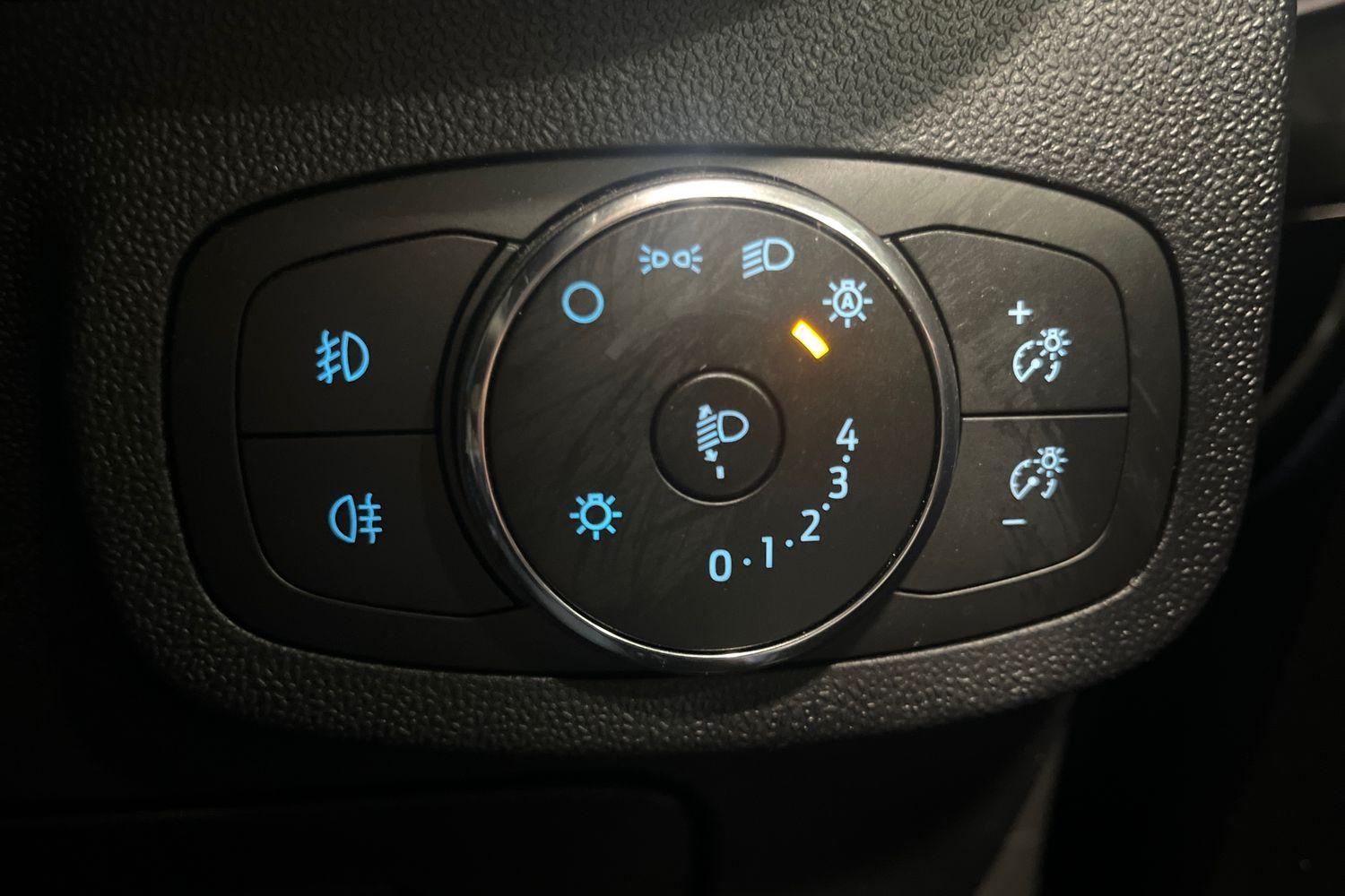 Ford FIESTA Photo 22