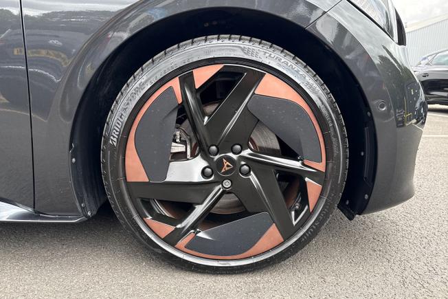 CUPRA Born Photo 5