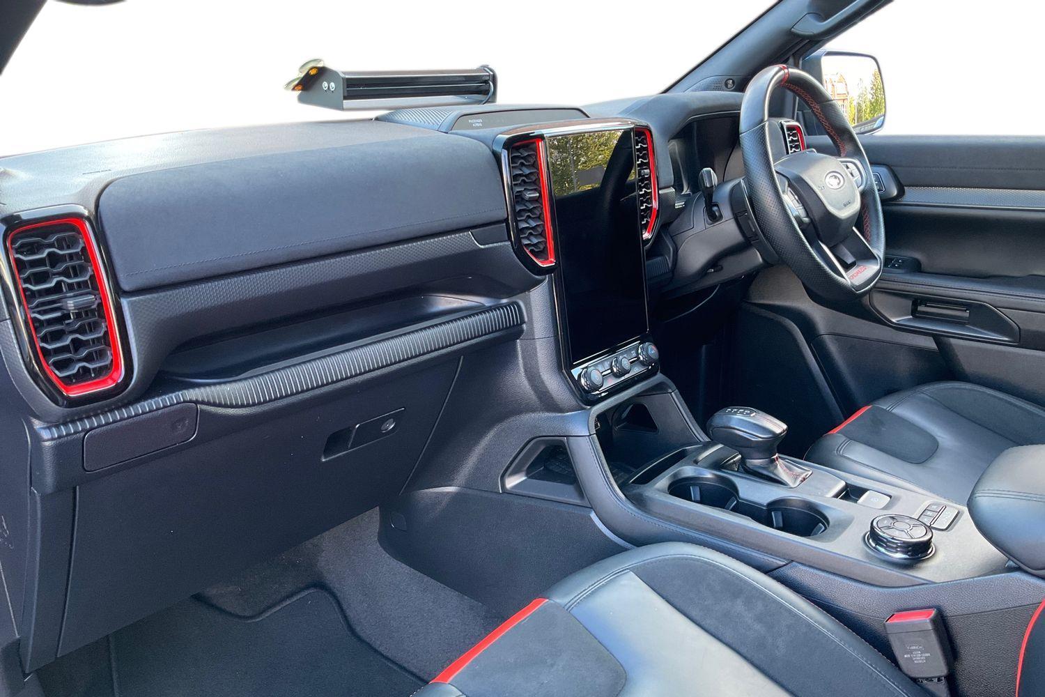 Ford RANGER Photo 2