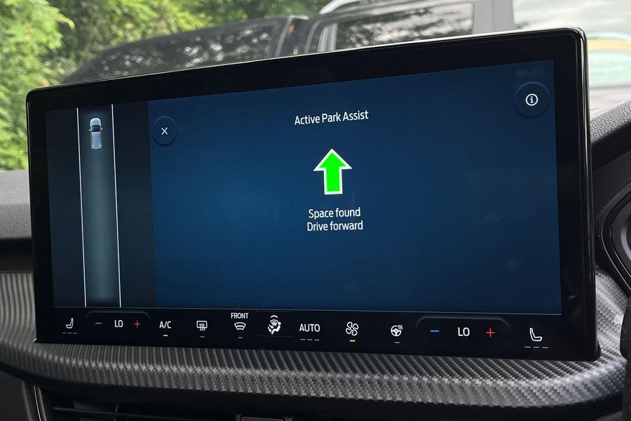 Ford Kuga Photo autoimg-4d1cafb18da36e5309b7ad473f195a09d969fdf5.jpg