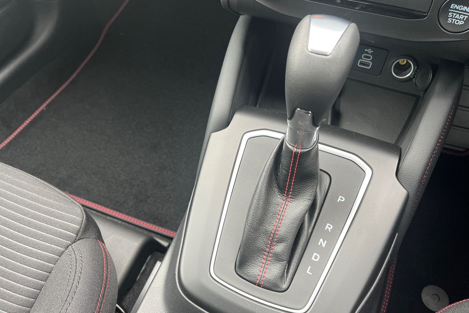 Ford FOCUS Photo 31