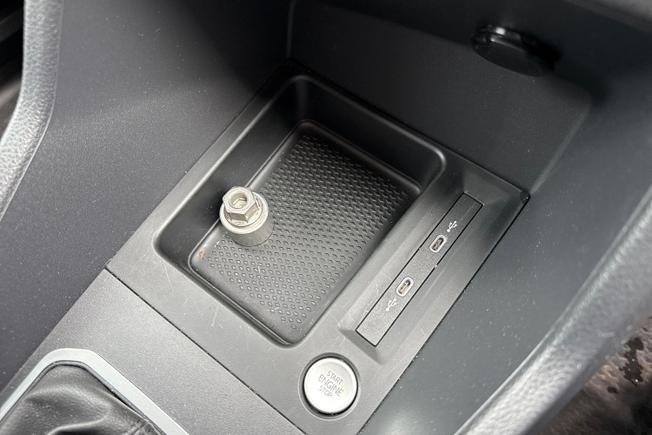 VOLKSWAGEN Caddy Photo 38