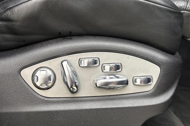 PORSCHE Macan Photo 28