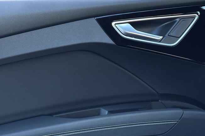 Audi Q4 e-tron Photo 45