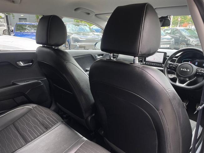 KIA Stonic Photo 30