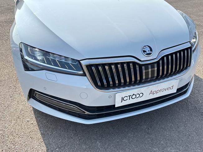 ŠKODA Superb Photo 31