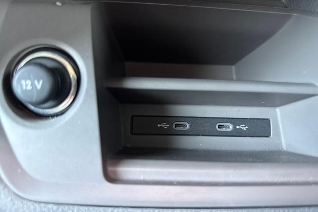 VOLKSWAGEN Crafter Photo 29